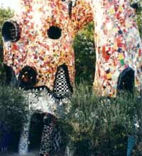 Niki De Saint Phalle e il Giardino dei Tarocchi Niki De Saint Phalle e il Giardino dei Tarocchi